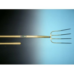 Mestvork 4 tands brons met 150 cm. steel