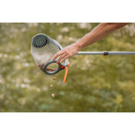 Solide notenraper met klikopening en telescoopsteel