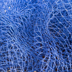 Tuinnet / vogelnet (blauw) breedte: 12 mtr. prijs per strekkende meter